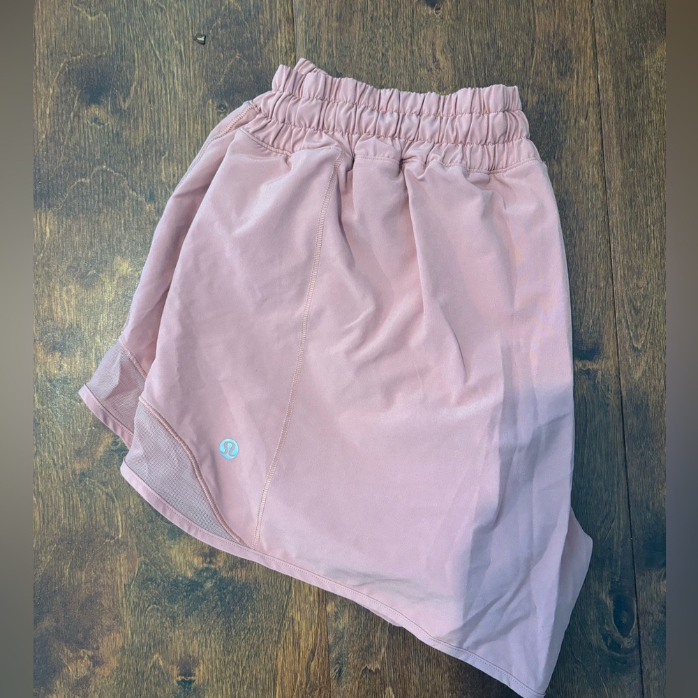 NEW W/O TAGS LULULEMONS SHORTS! Hotty Hot Shorts